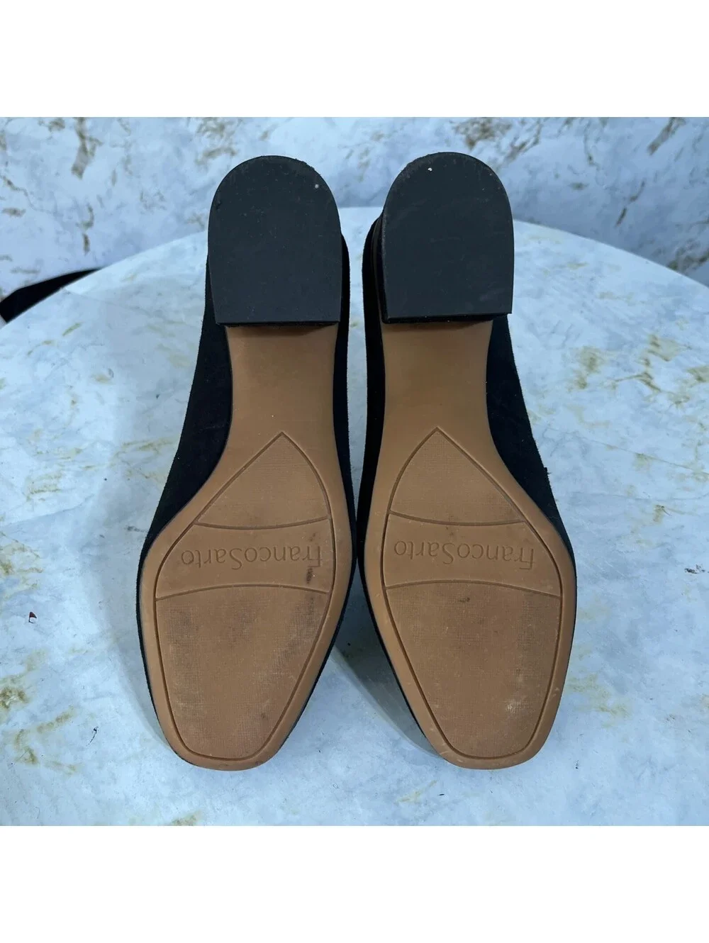 Franco Sarto signs tread